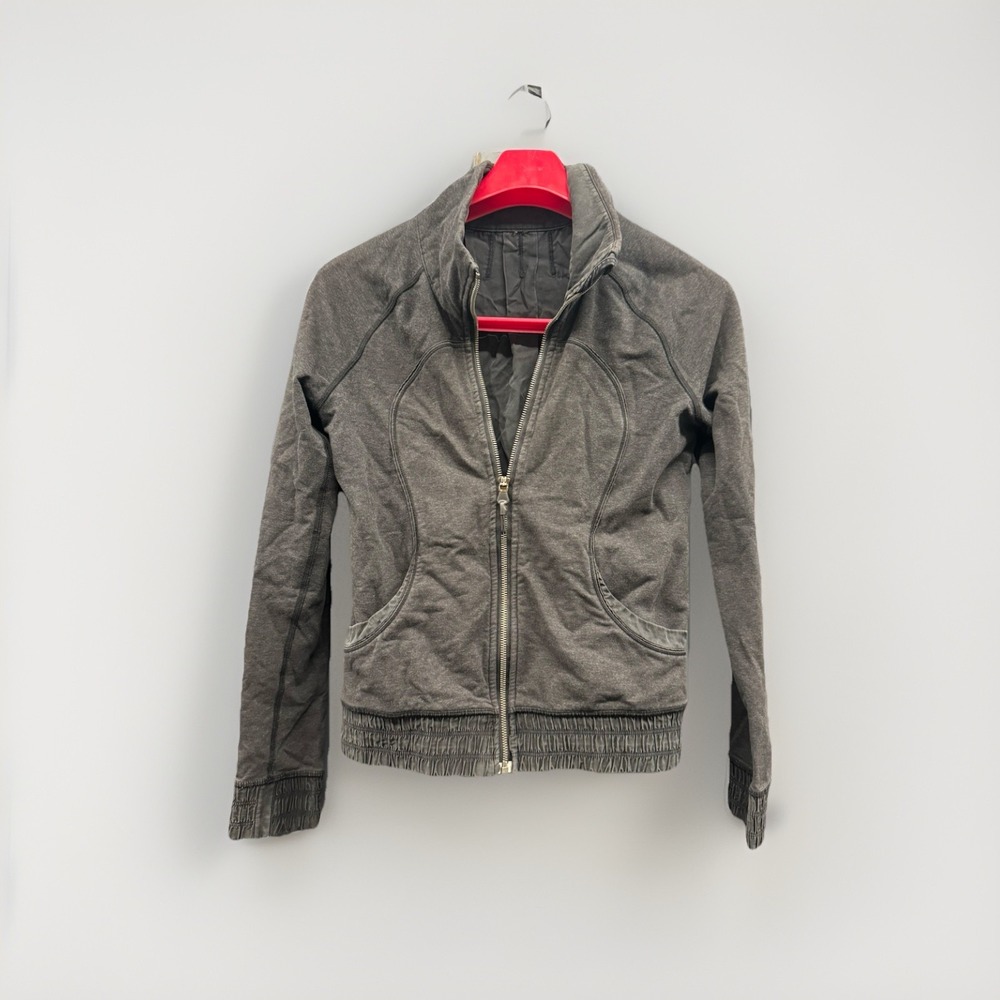 Lululemon Blissed Out‎ Jacket size 6 Black